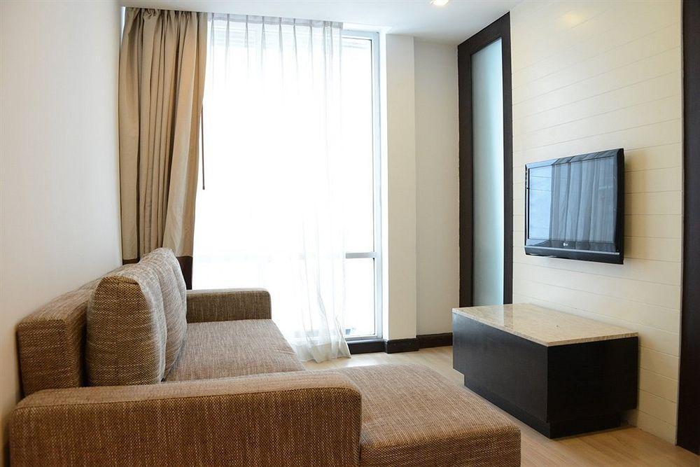 Vacio Suite Банкок Екстериор снимка