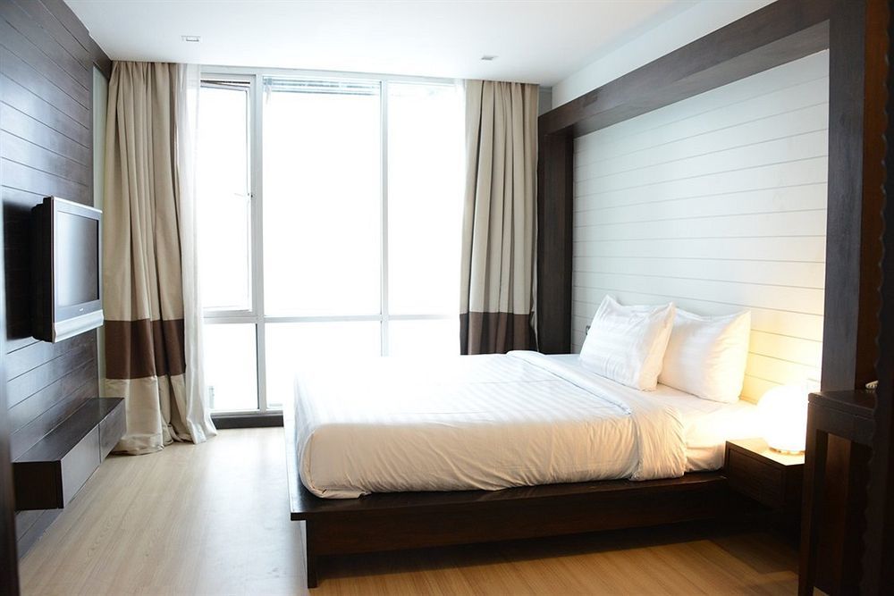 Vacio Suite Банкок Екстериор снимка