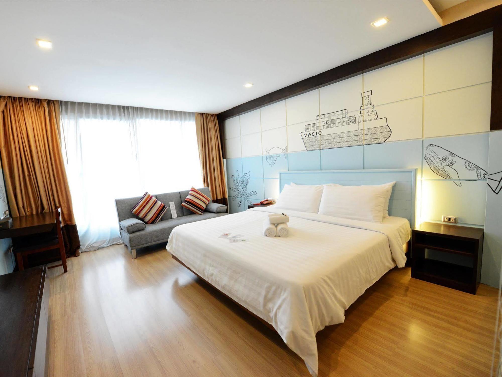 Vacio Suite Банкок Екстериор снимка