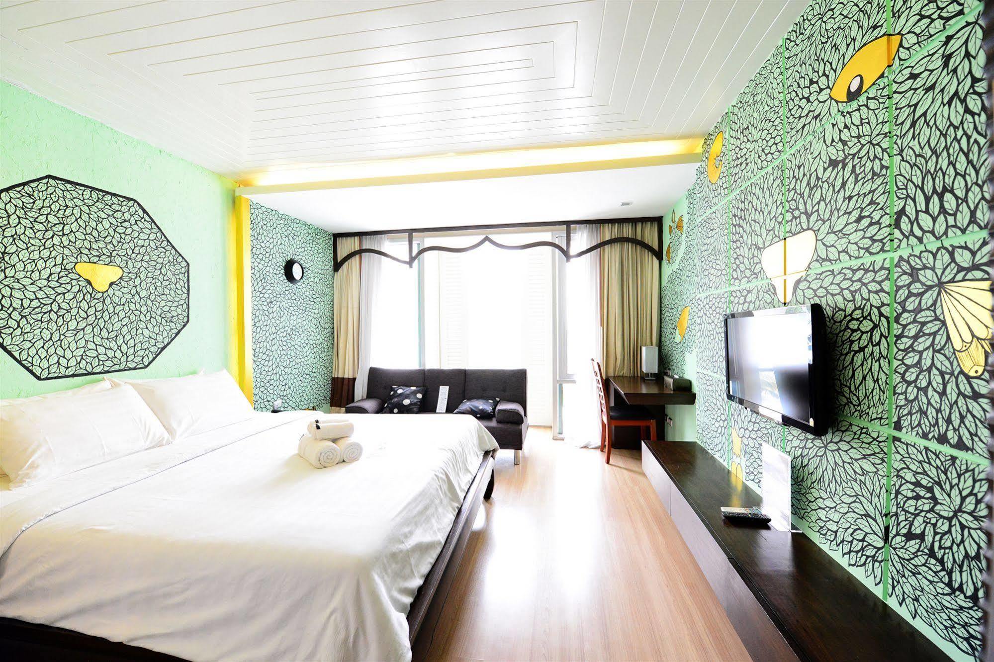 Vacio Suite Банкок Екстериор снимка